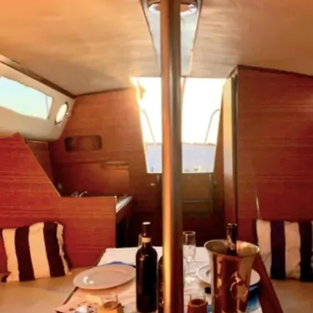 Barca A Vela Blue Marlin Rosignano Solvay